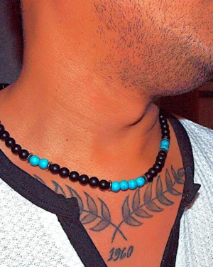 Collar para hombre hecho a mano con turquesa azul y ónix negro